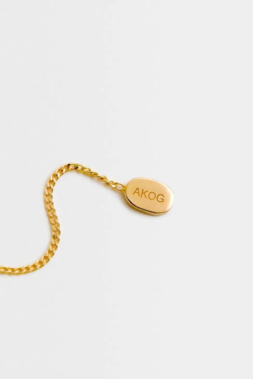 AKOG CHAIN EARRING