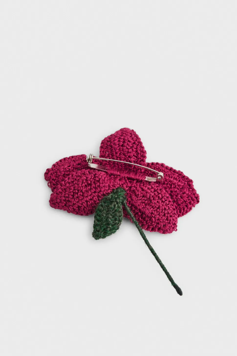 CROCHETED BROOCH