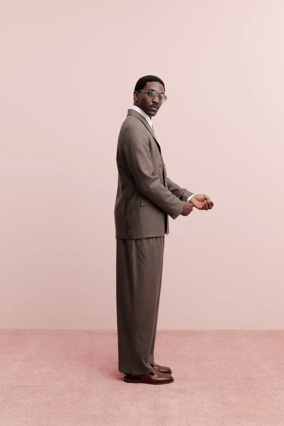 DOUBLE BREASTED PEAK BLAZER