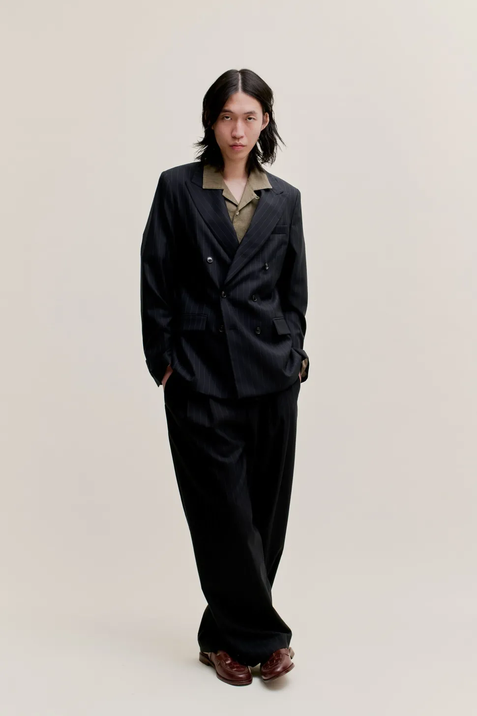 DOUBLE-BREASTED PEAK BLAZER