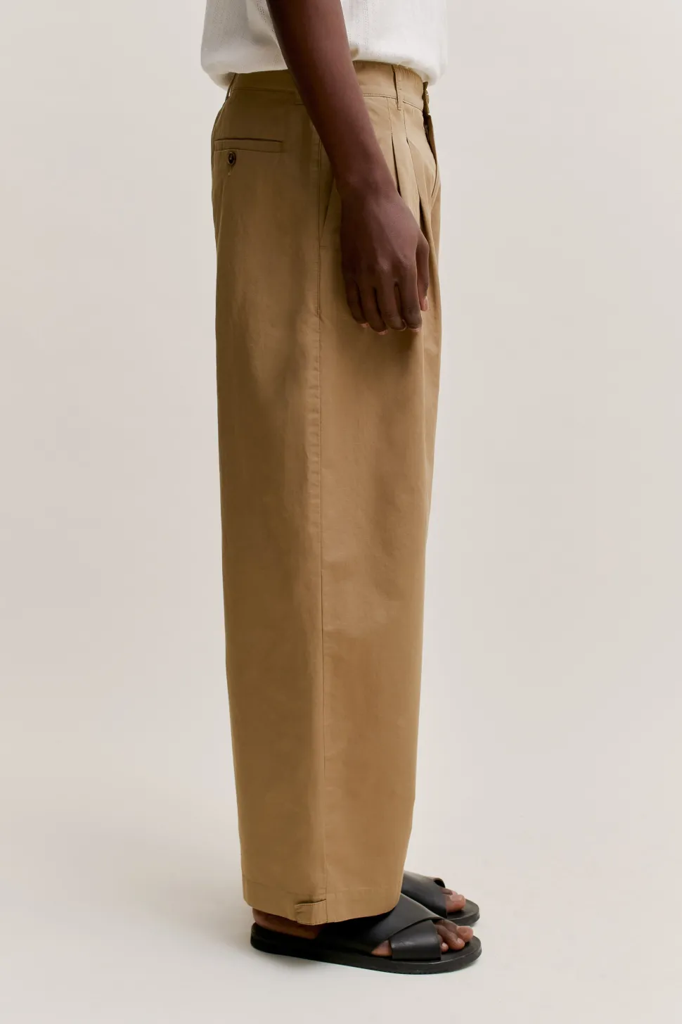 FLEXIBLE WIDE TROUSERS