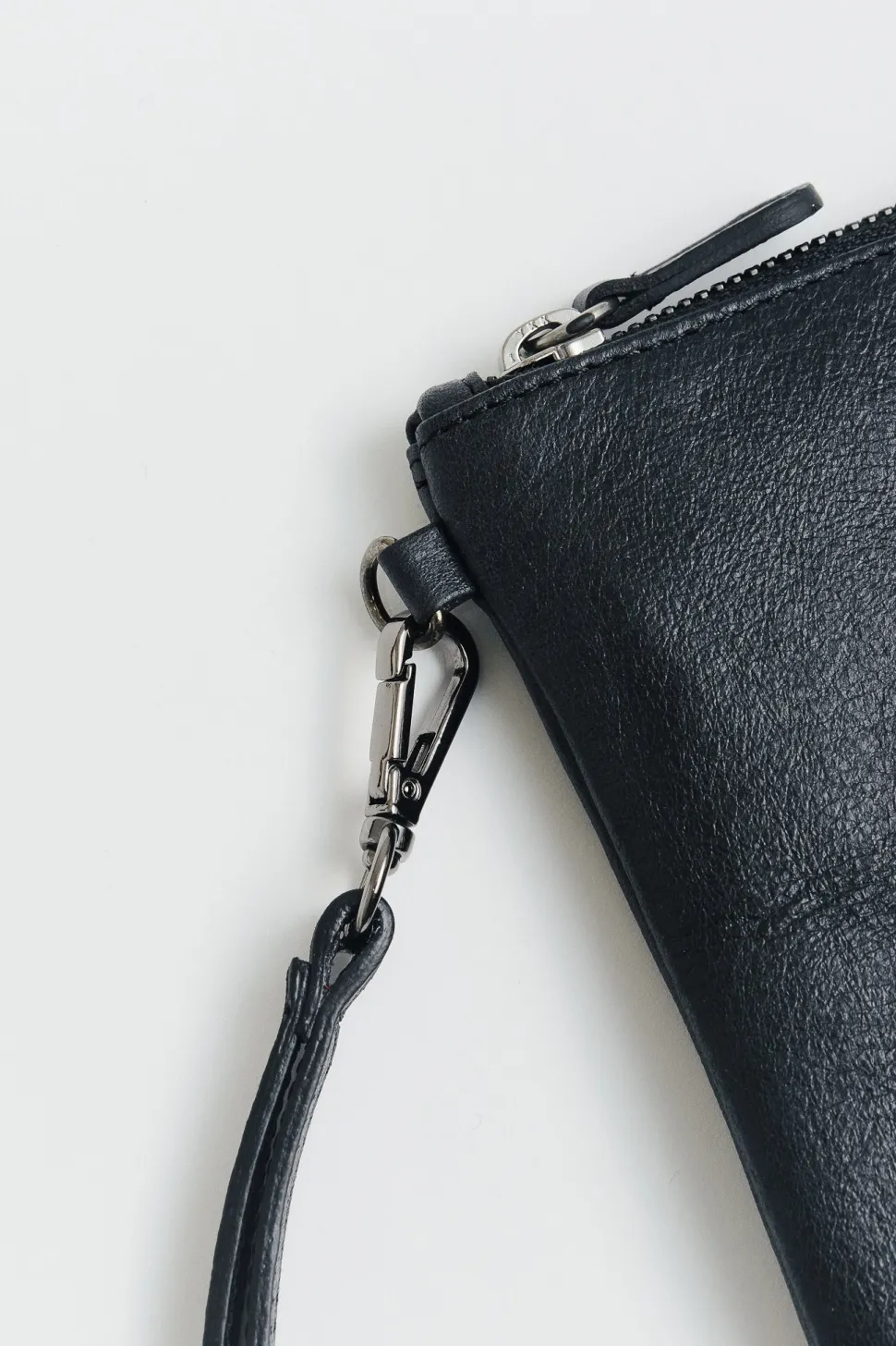 LEATHER POUCH