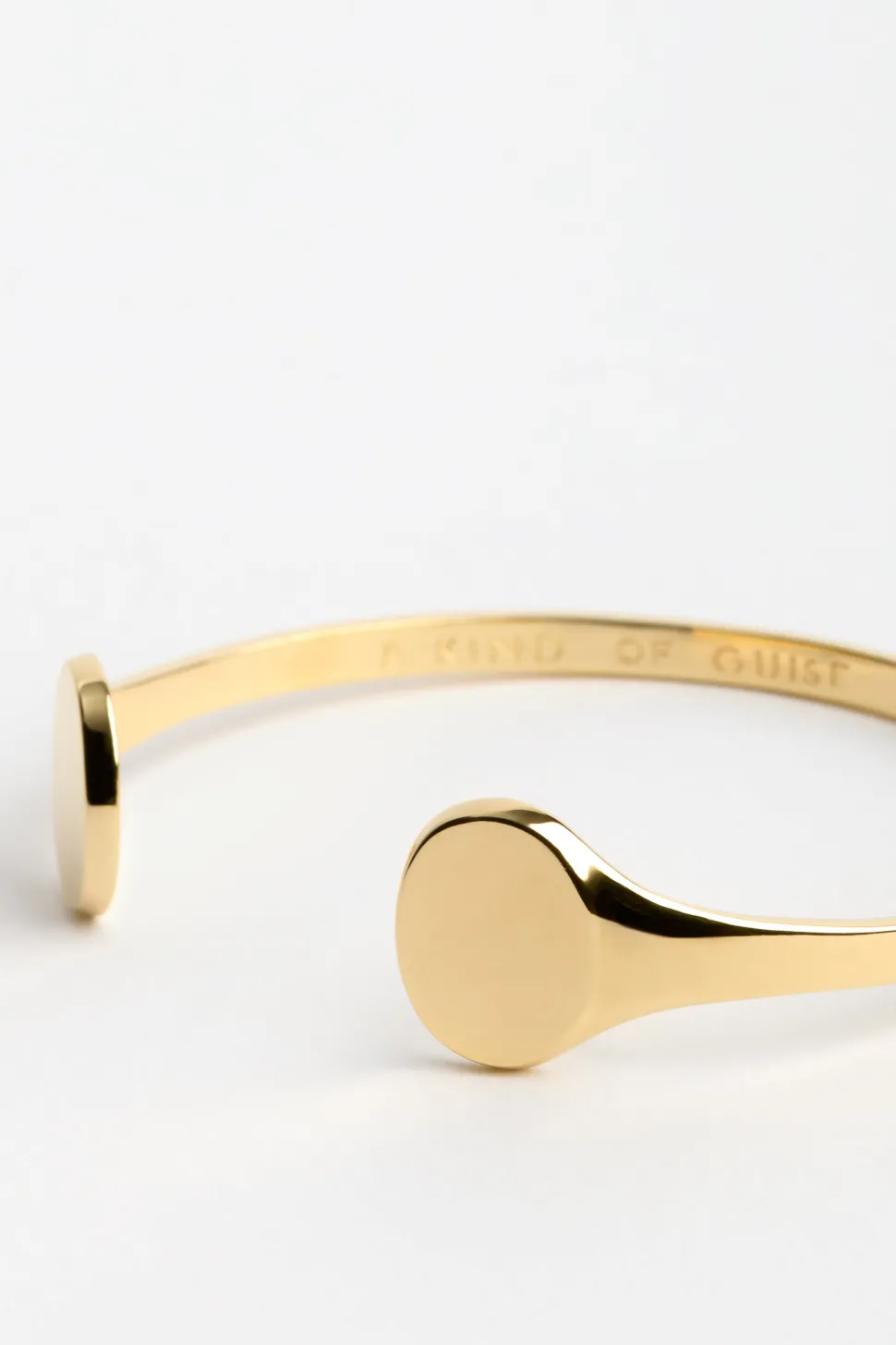 SIGNET BRACELET GOLD
