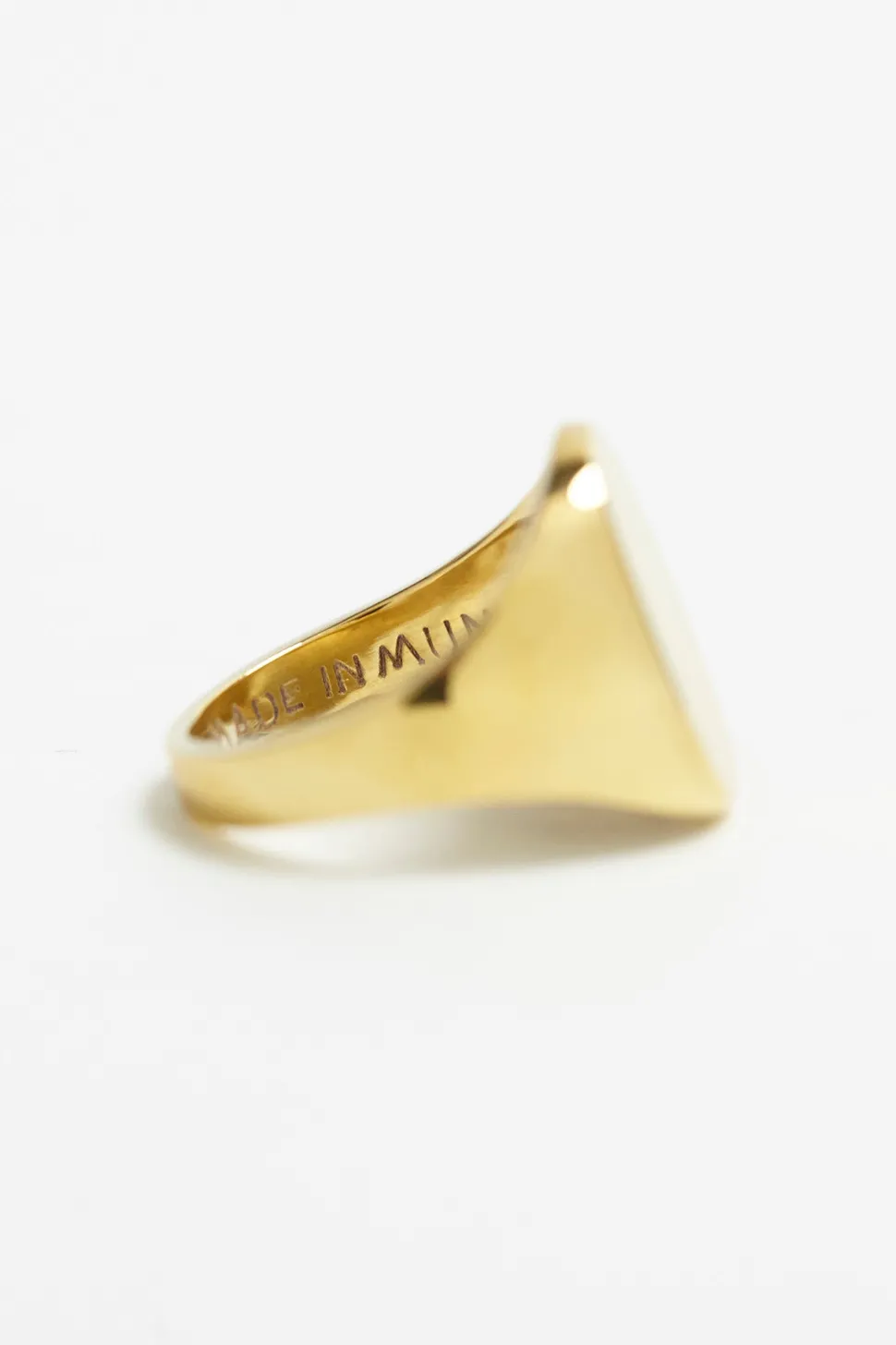 SIGNET RING GOLD