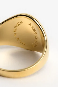 SIGNET RING SOLID GOLD