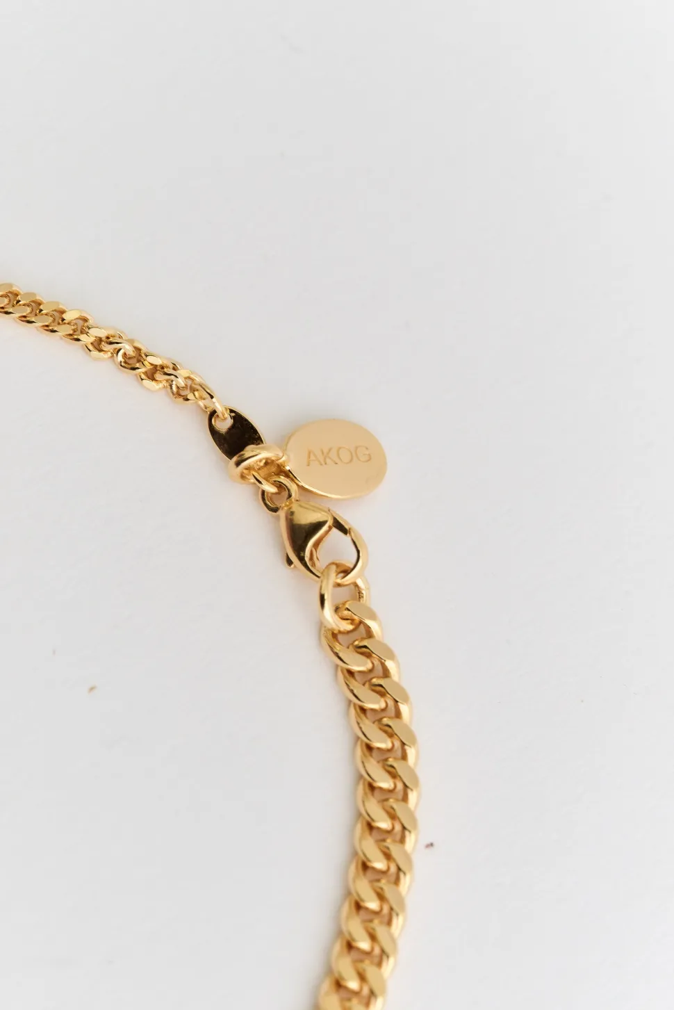 YIN YANG NECKLACE WITH STONE